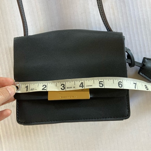 Issac Mizarahi Genuine Leather Crossbody Mini purse - Picture 8 of 13
